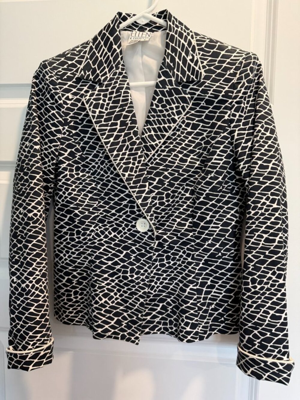 "Ellen & Company " black and white single-button blazer